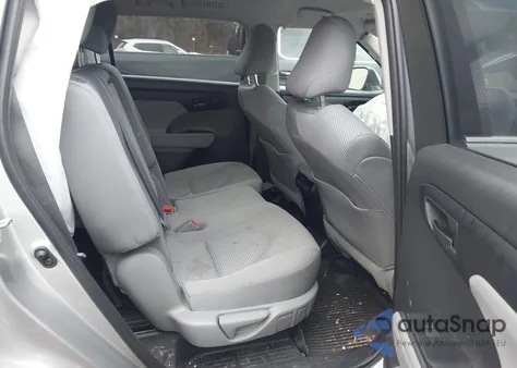 2022 Toyota Highlander Le from USA, damaged, VIN 5TDZZRAH5NS132715